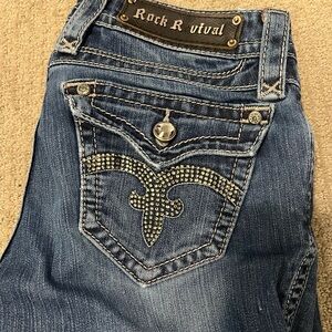 Rock revival jeans 26